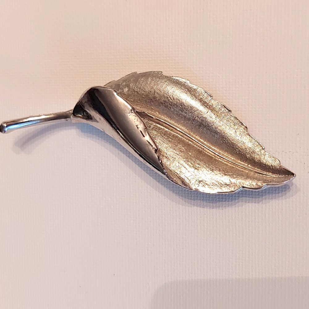 Coro vintage brooch